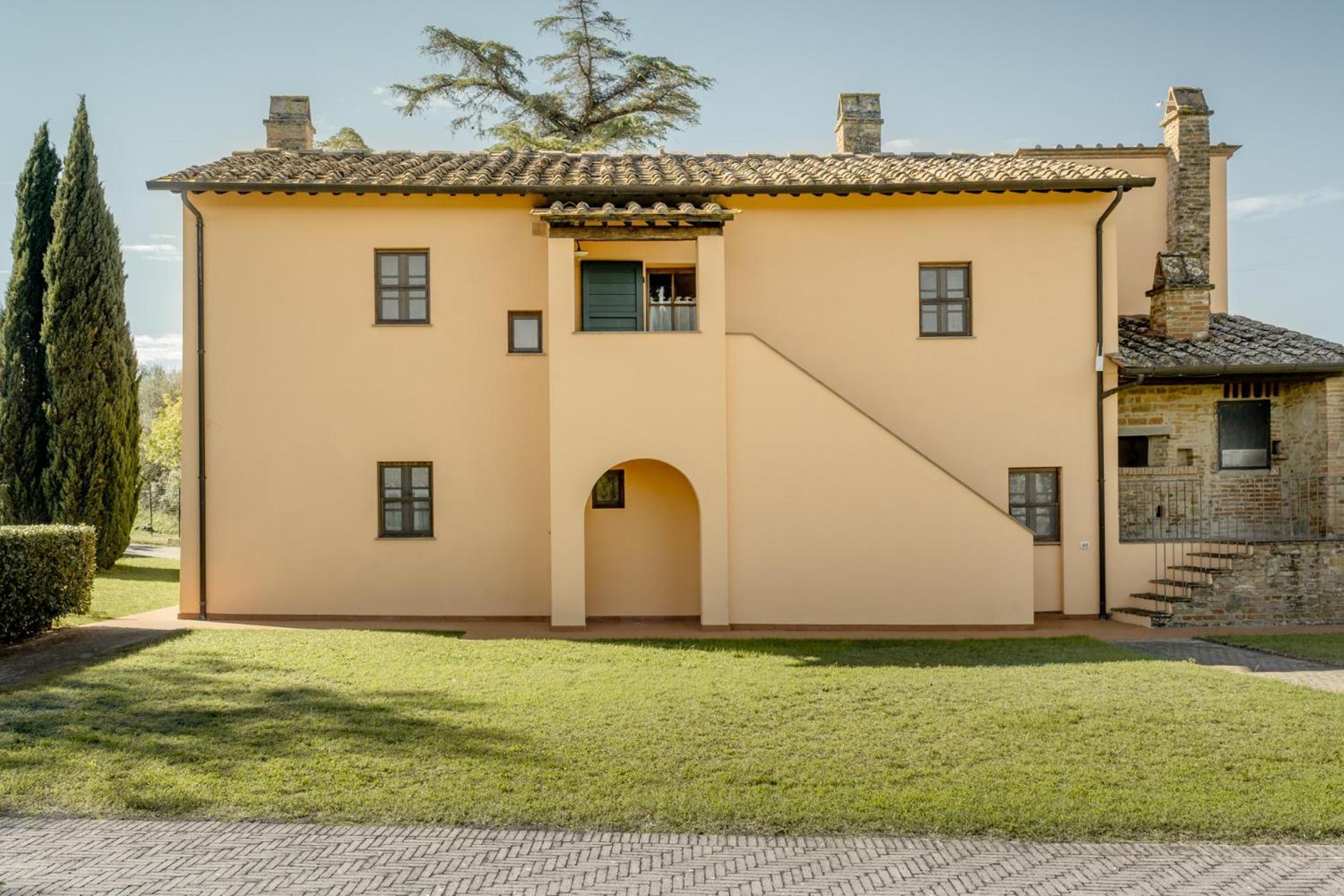 Hostal Fattoria Di Colleoli Exterior foto